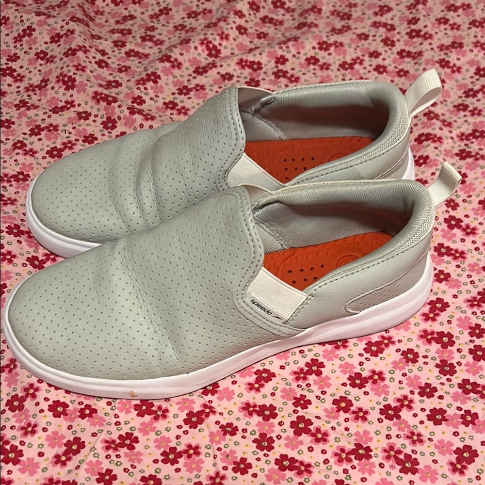Speedo Gray Slip-On Water Sneakers - 6